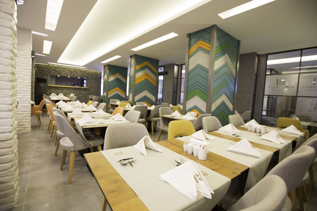 MAIN RESTORAN