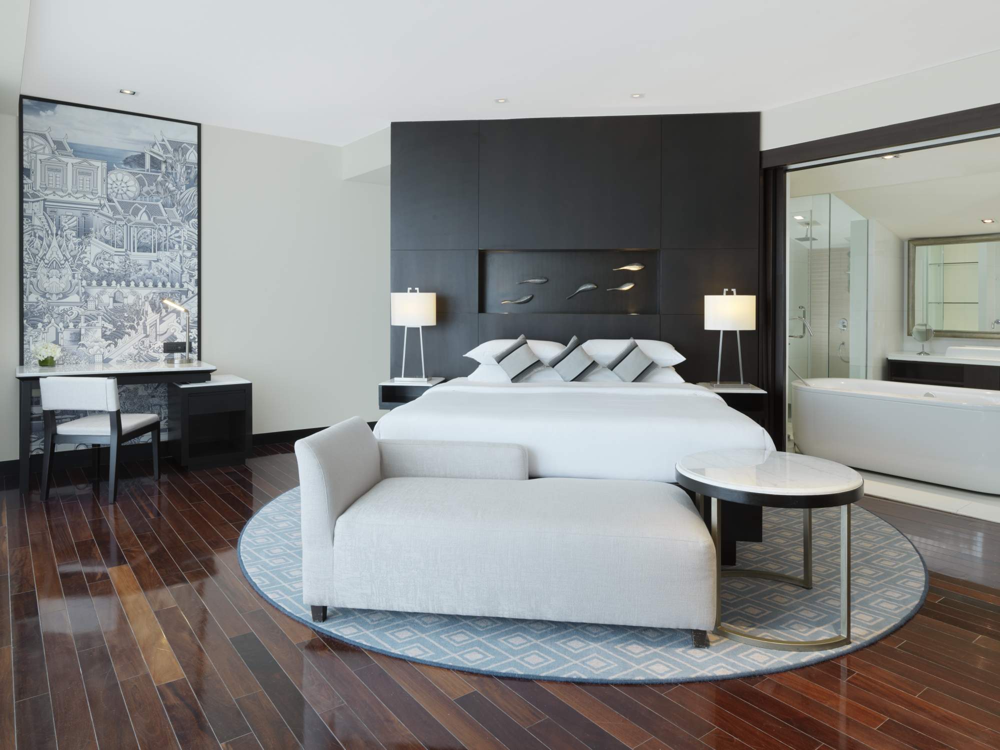 KING/ TWIN BED OCEAN VIEW CLUB ACCESS  