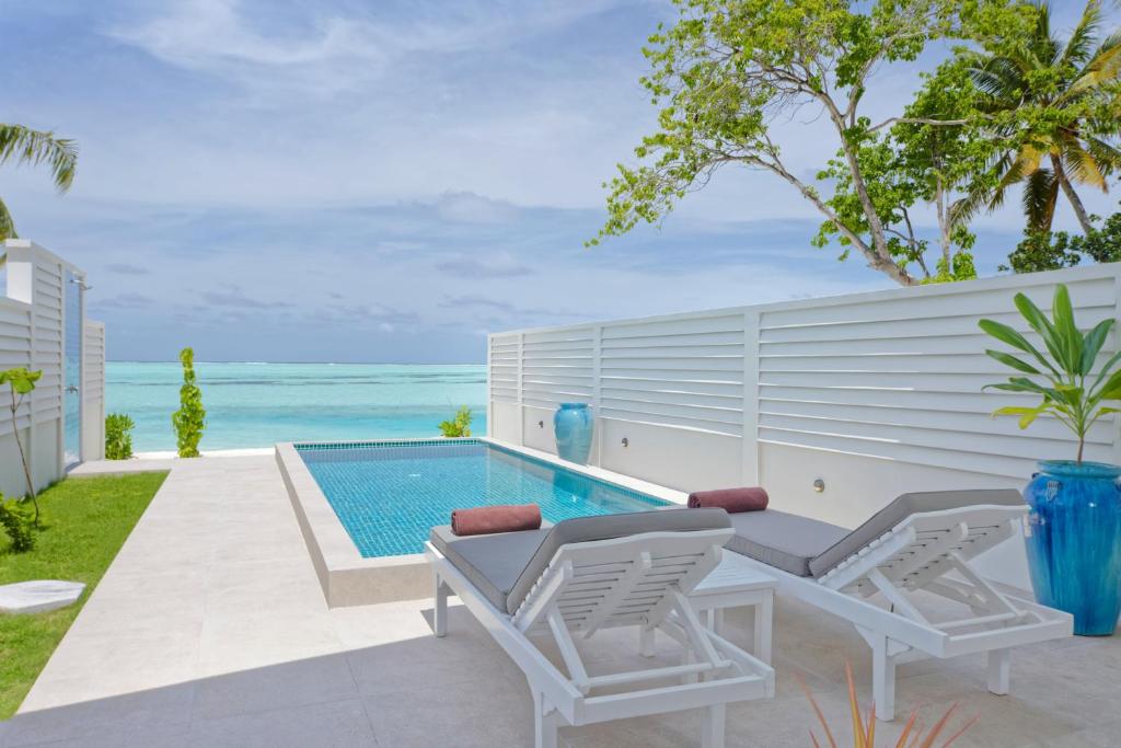 Deluxe Beach Pool Villa