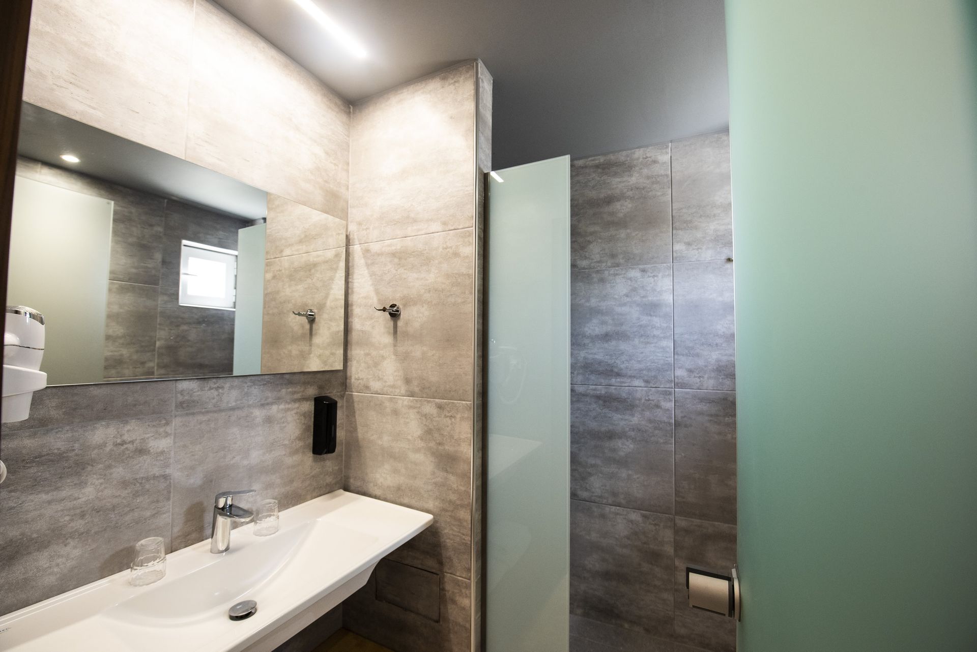 JUNIIOR SUITE SWIM UP 