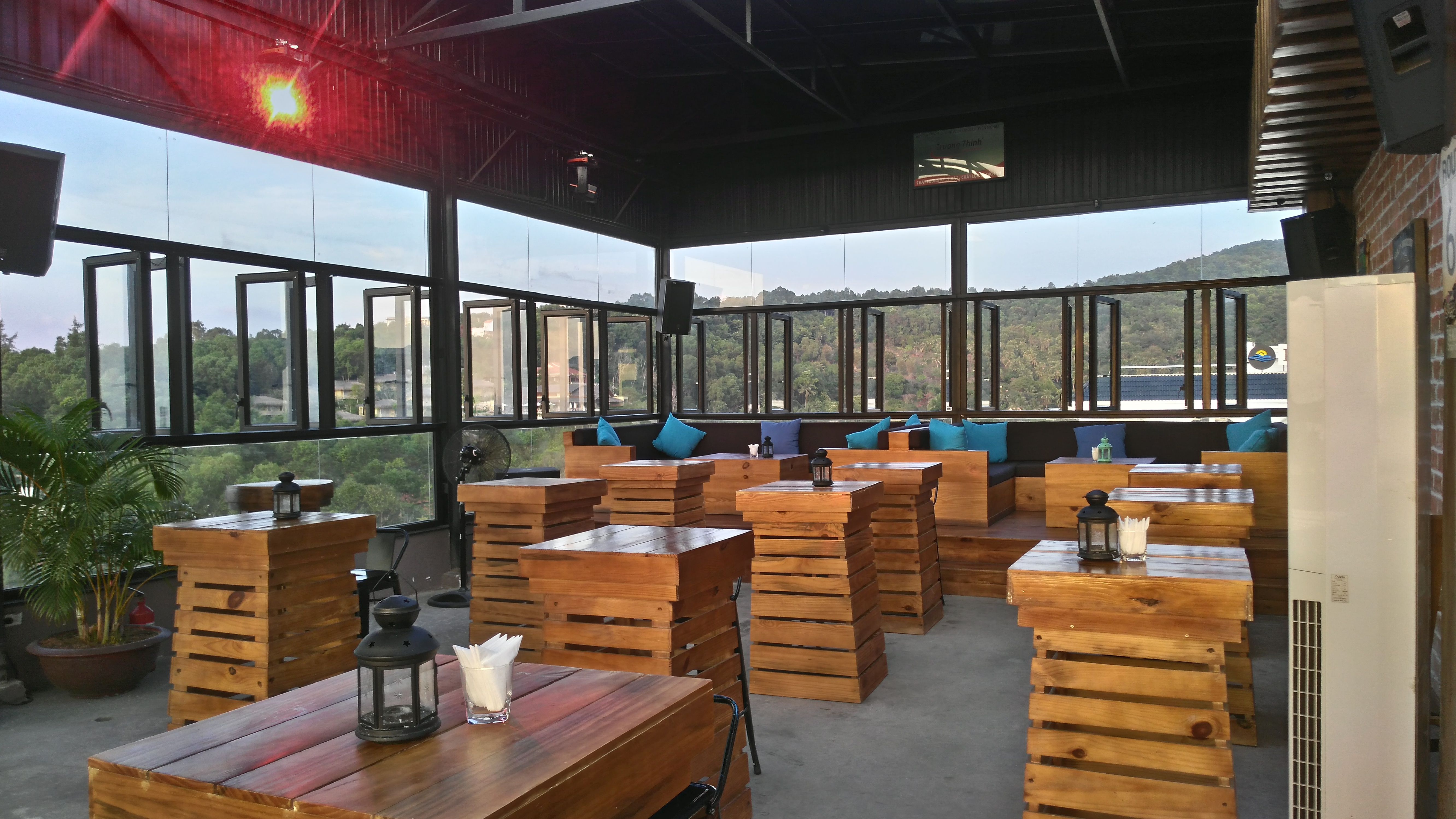 SKY Rooftop Bar