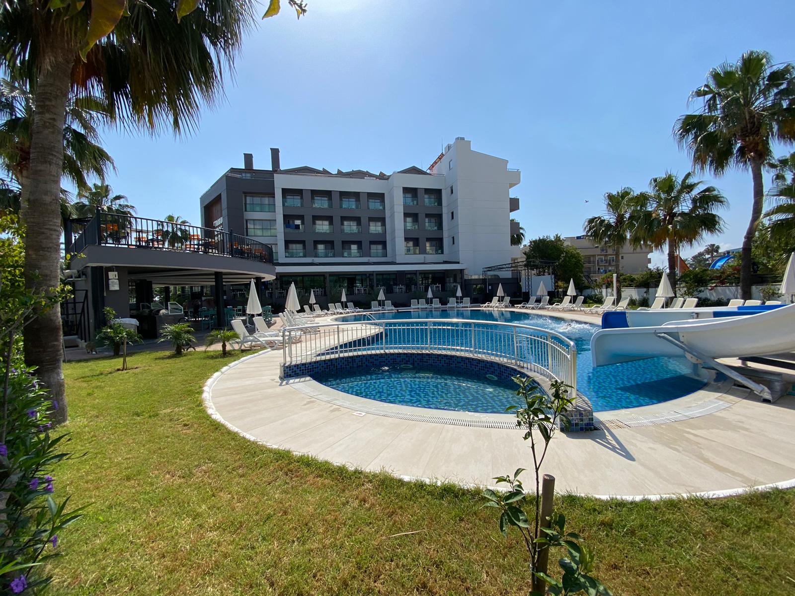 Piscina deschisă