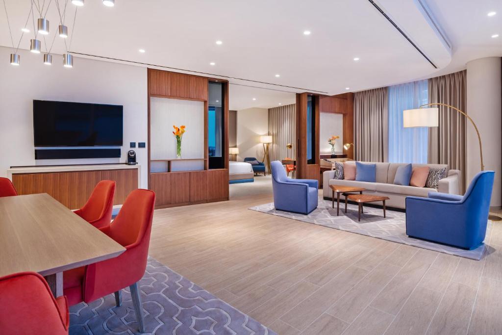 One Bedroom Private Pool Suite