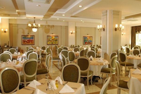 Side, Hotel Sunis Kumköy Beach Resort & Spa, restaurant.JPG