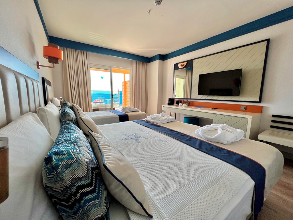 Standart Deluxe Room Sea View with Jacuzzi 