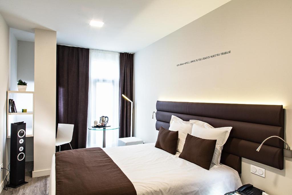 Room CLUB
