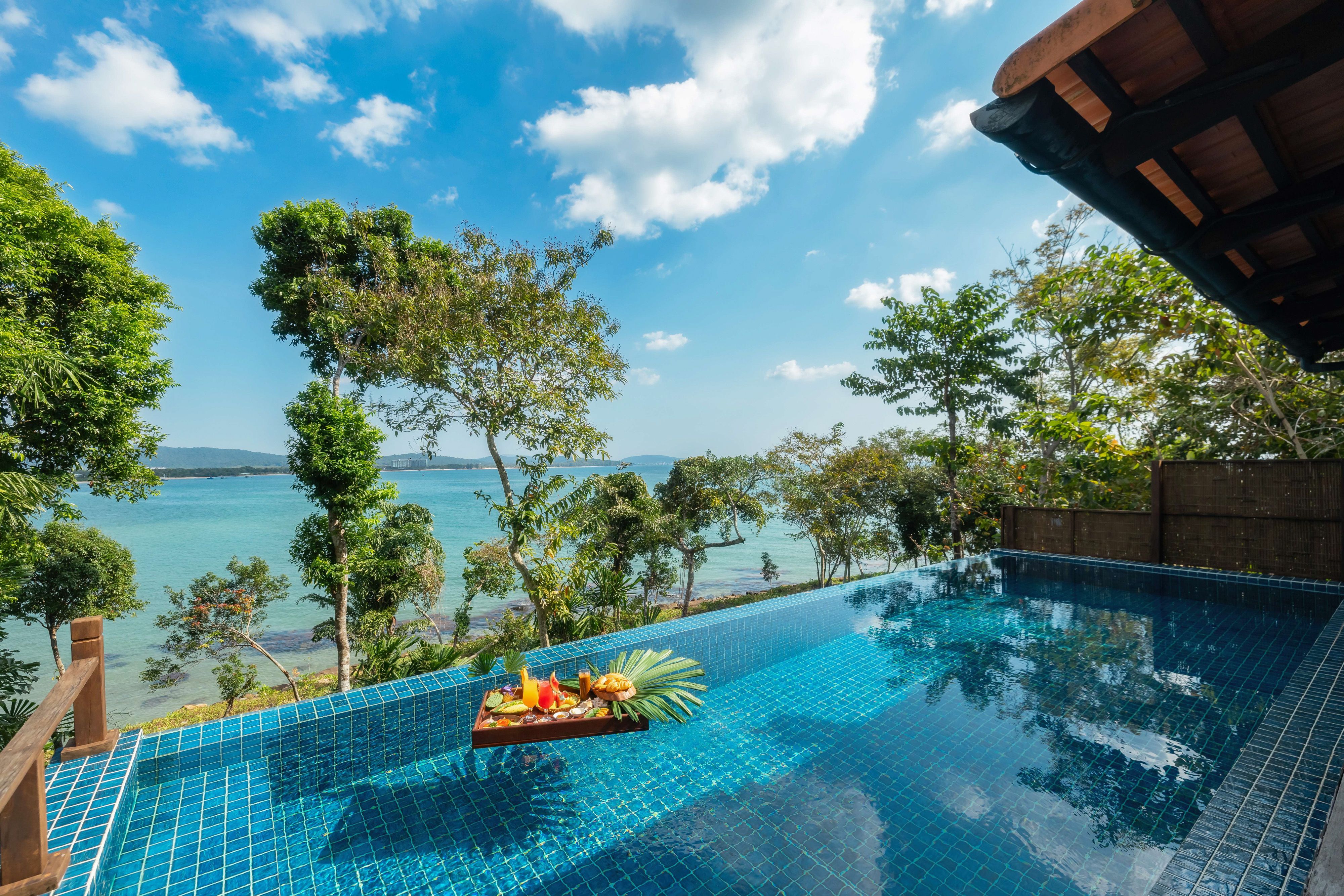 OCEAN POOL VILLA (CHILD WITHOUT EXTRA BED)