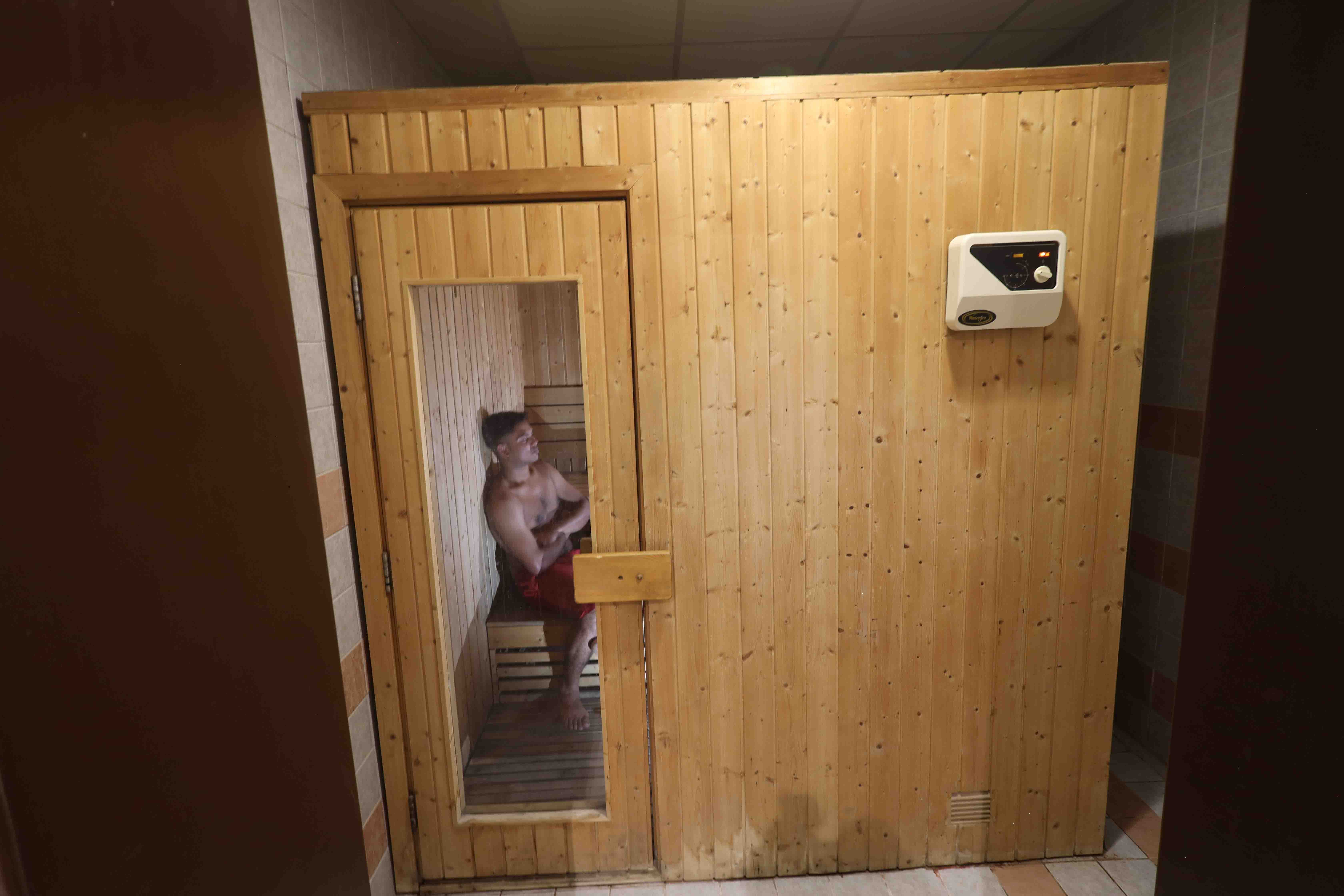 Piscină interioară