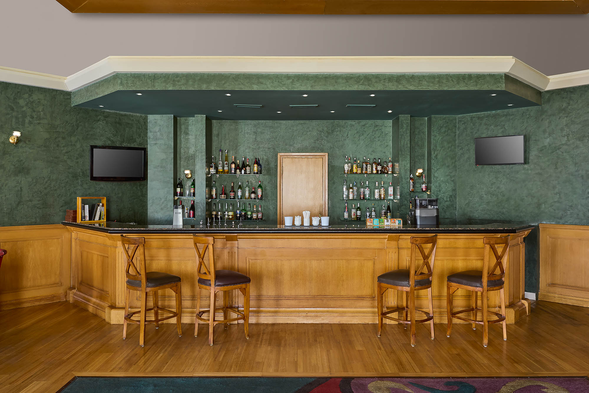 Lobby Bar