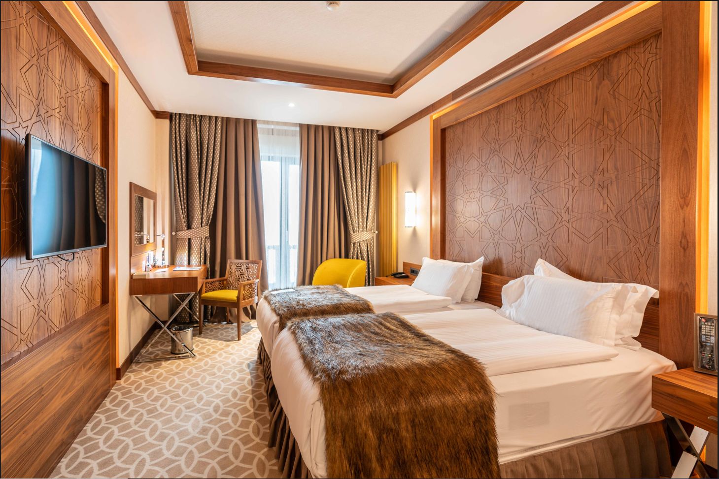 STANDARD DELUXE ROOM 