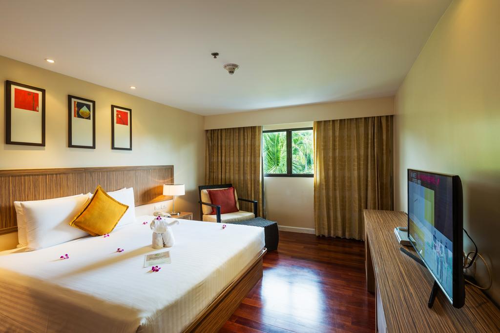 1 KING 1 BUNK FAMILY SUITE