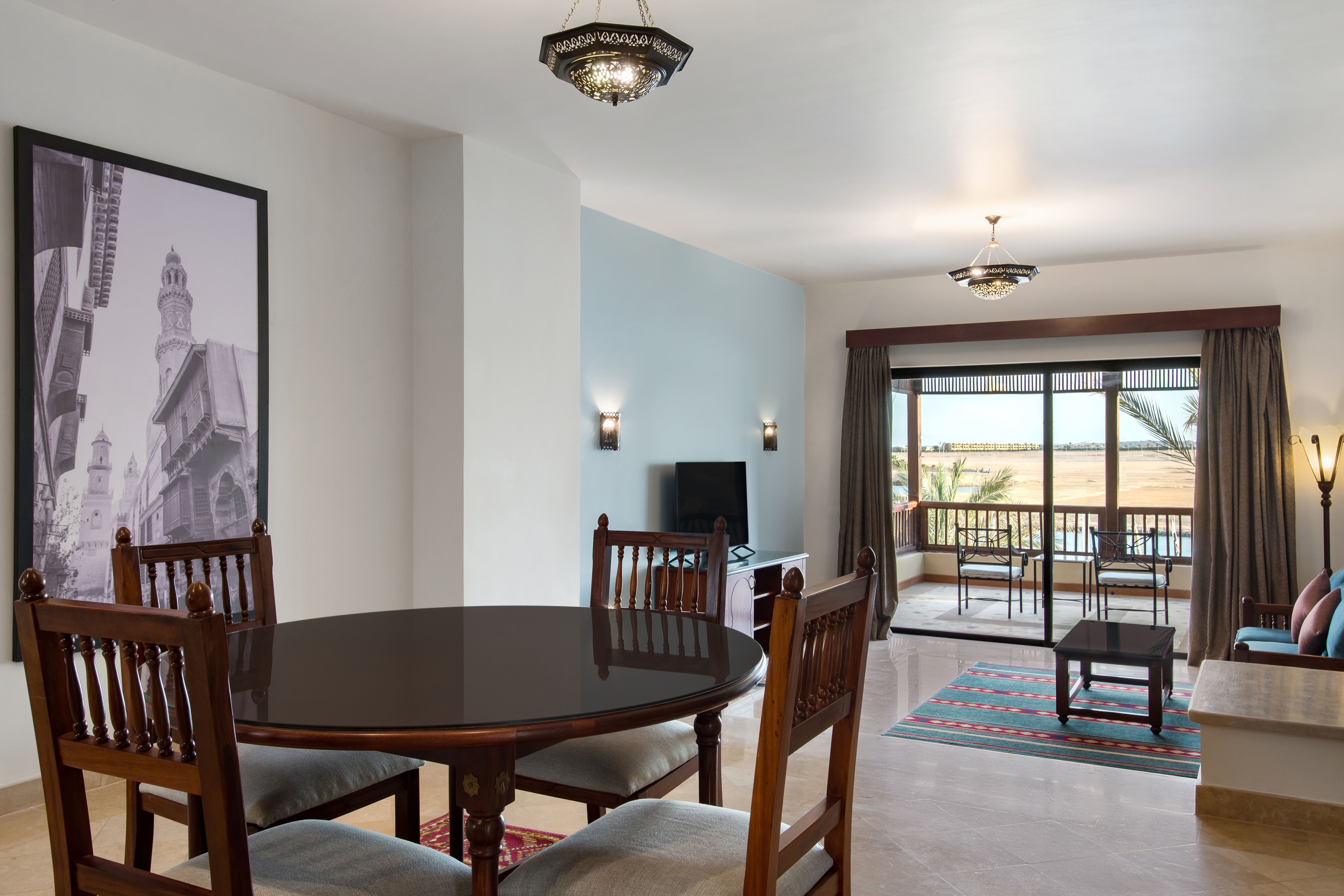 2 BEDROOMS SUITE (POOL VIEW)