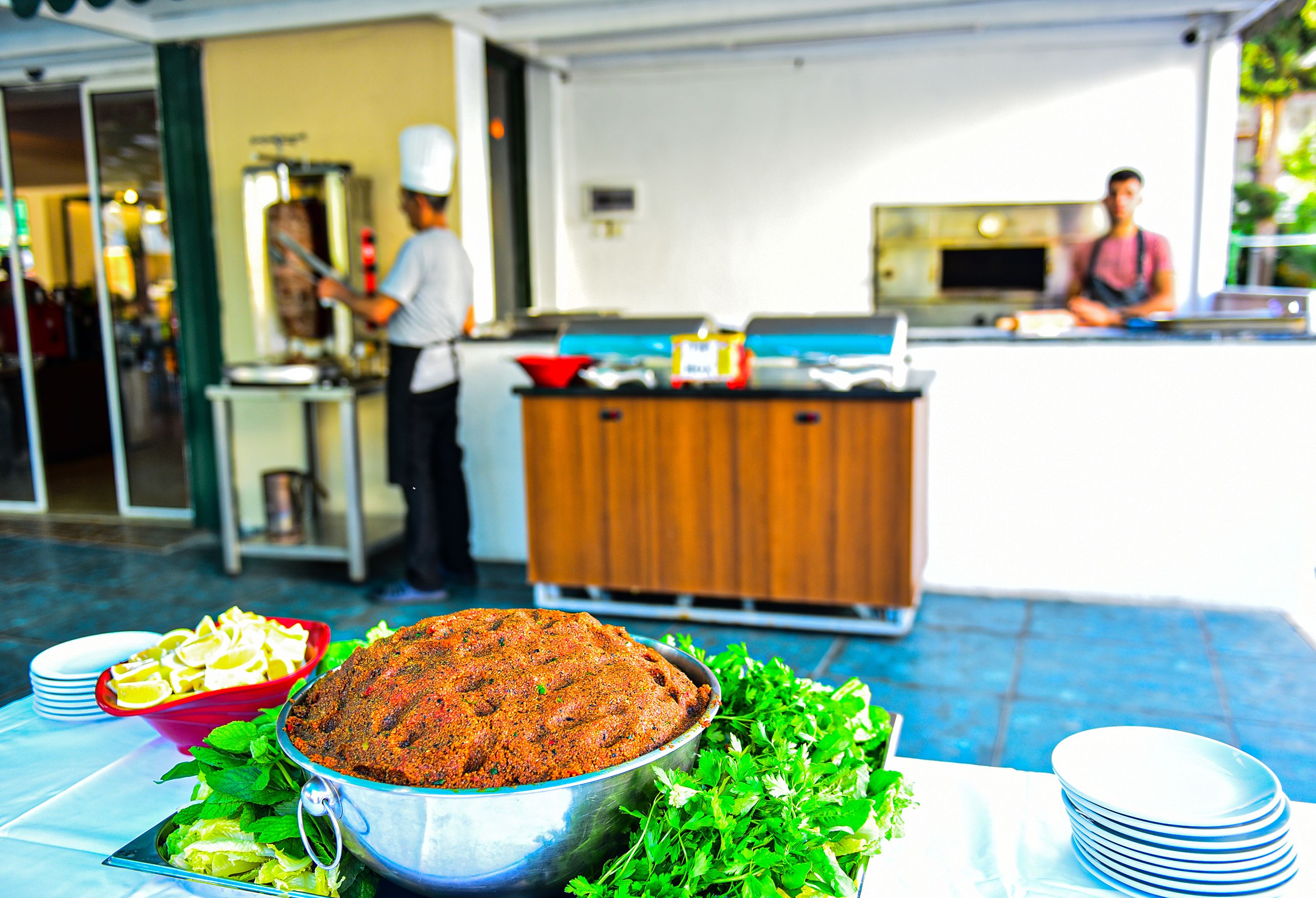 MAIN RESTAURANT
