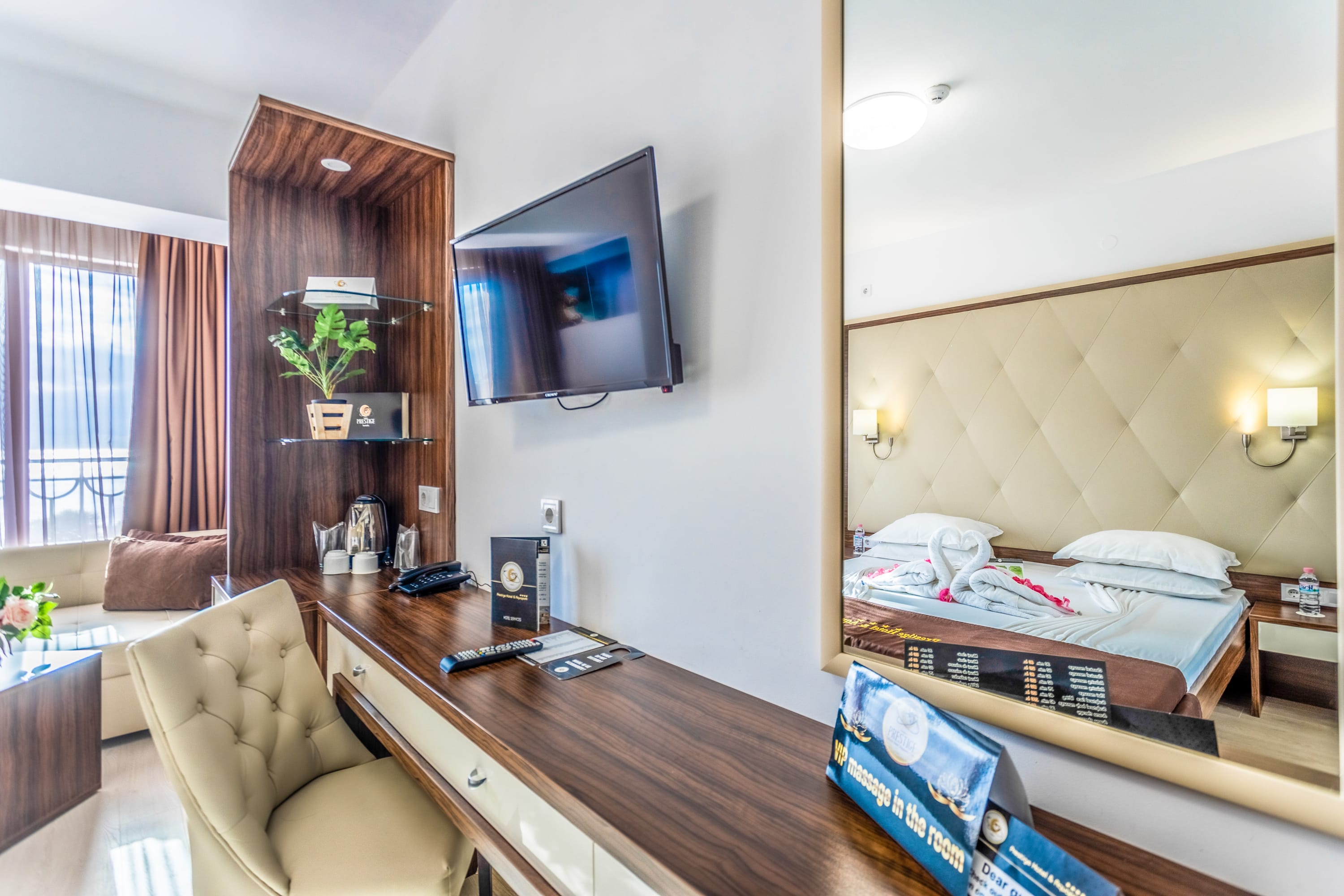 PREMIUM ROOM 