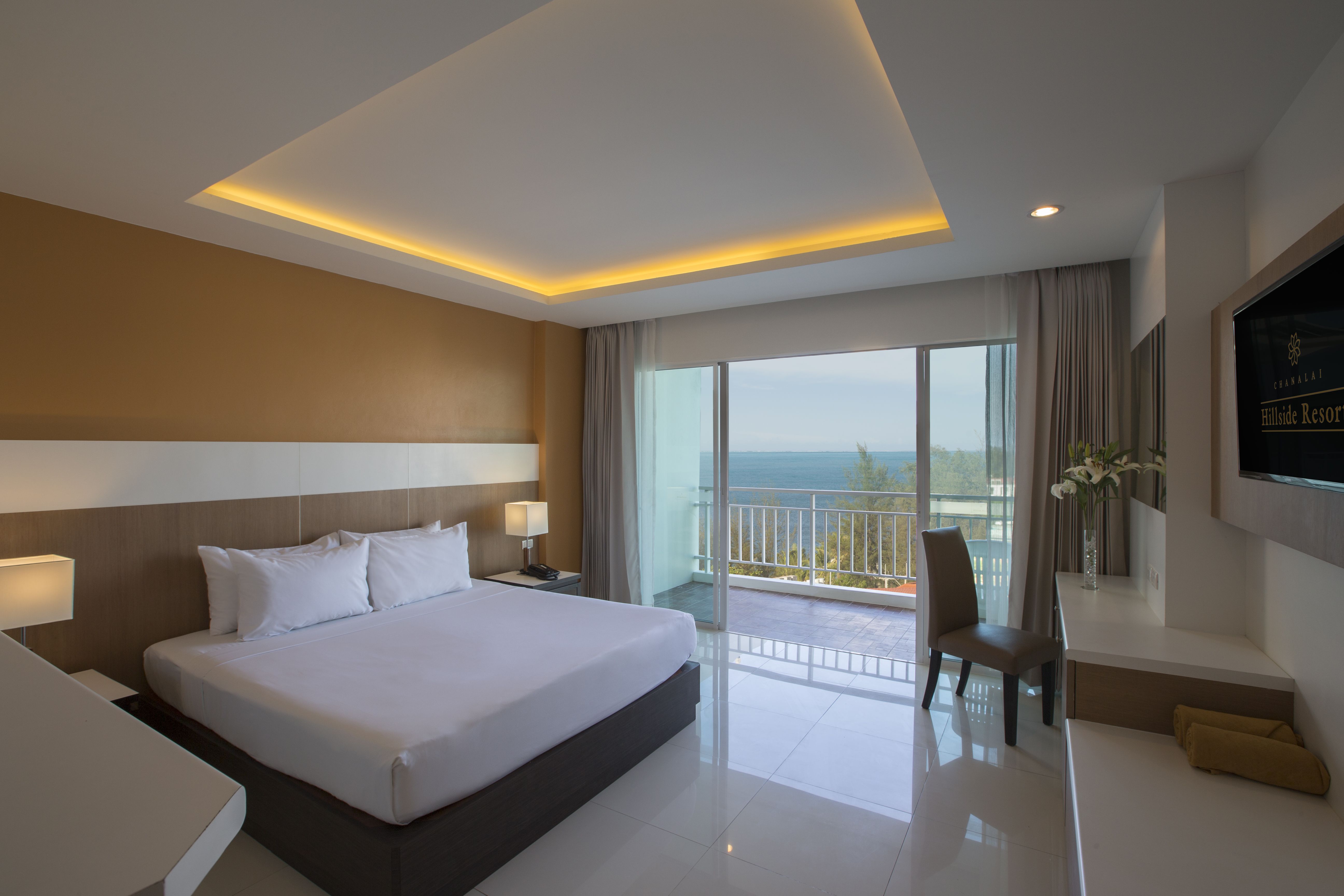 EXECUTIVE CLUB SEA VIEW ROOM