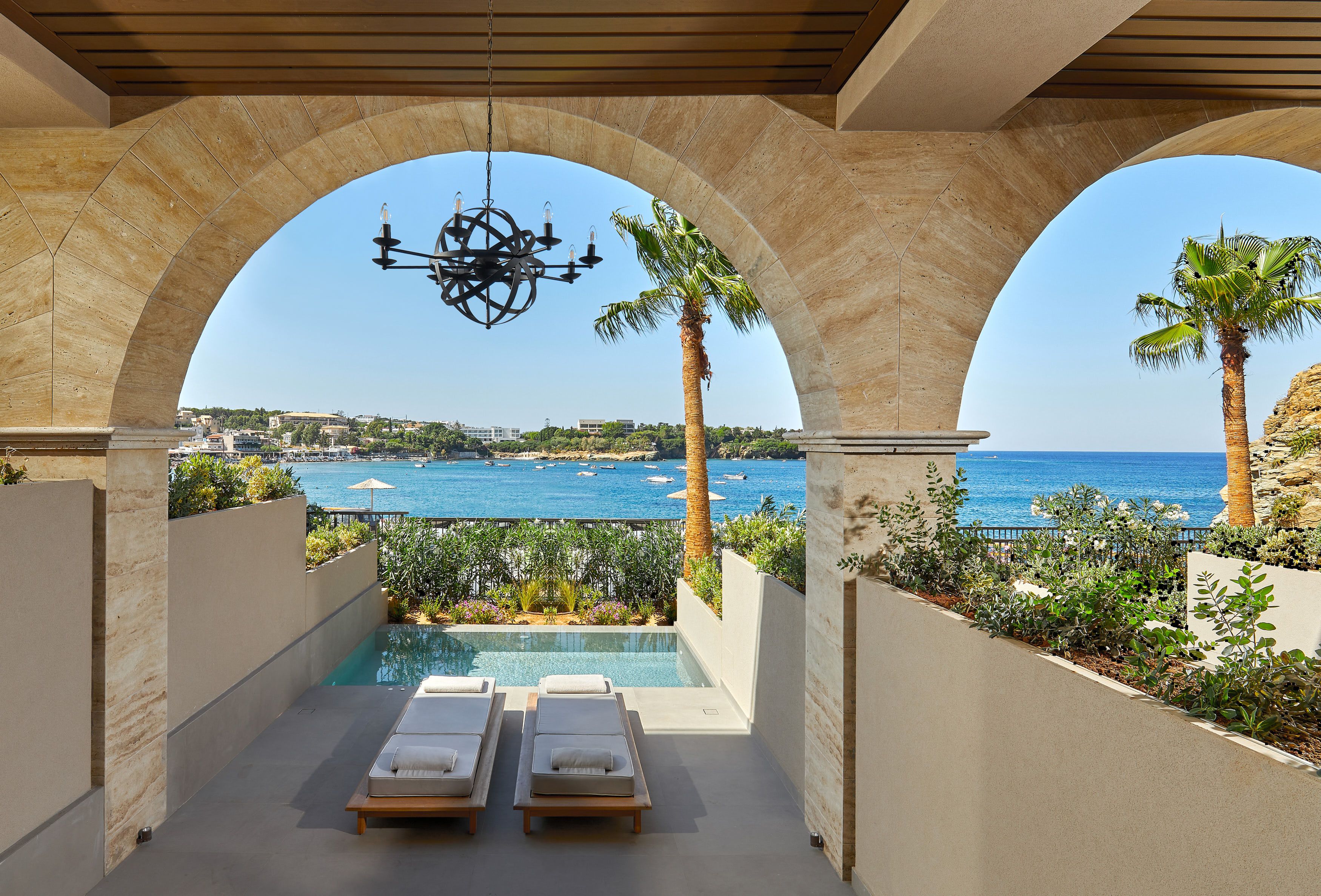 Black Pearl Maisonette Plunge Pool Sea View