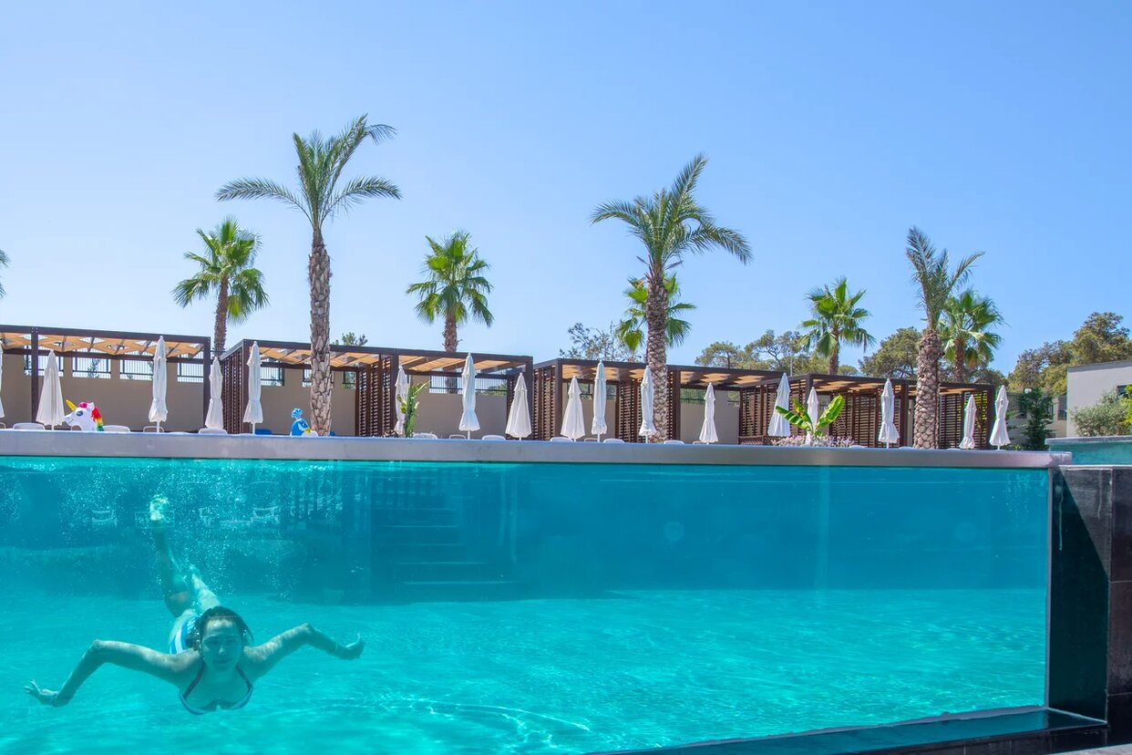 Piscina deschisă