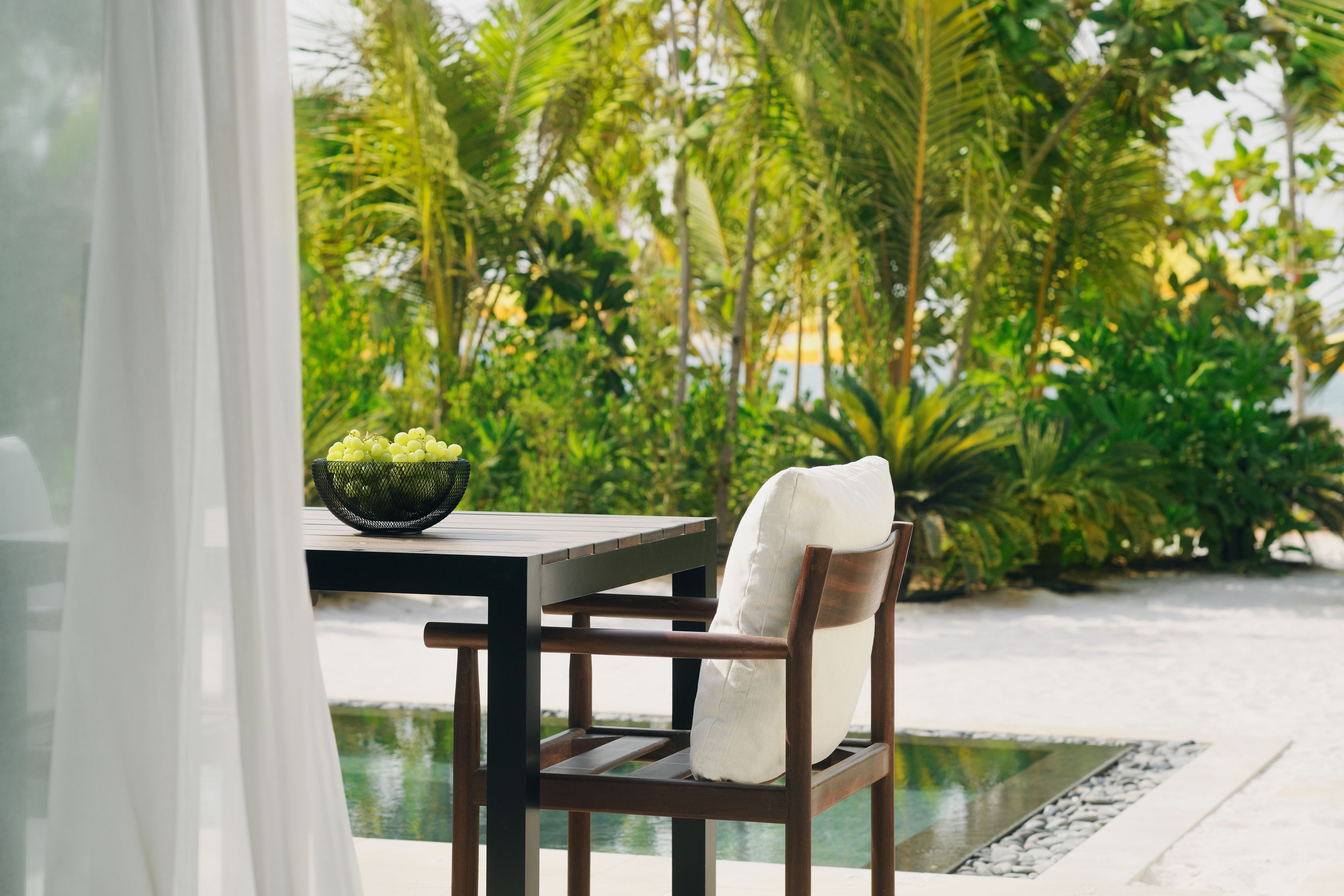 AL MARJAN BEACHFRONT SUITE WITH PRIVATE POOL