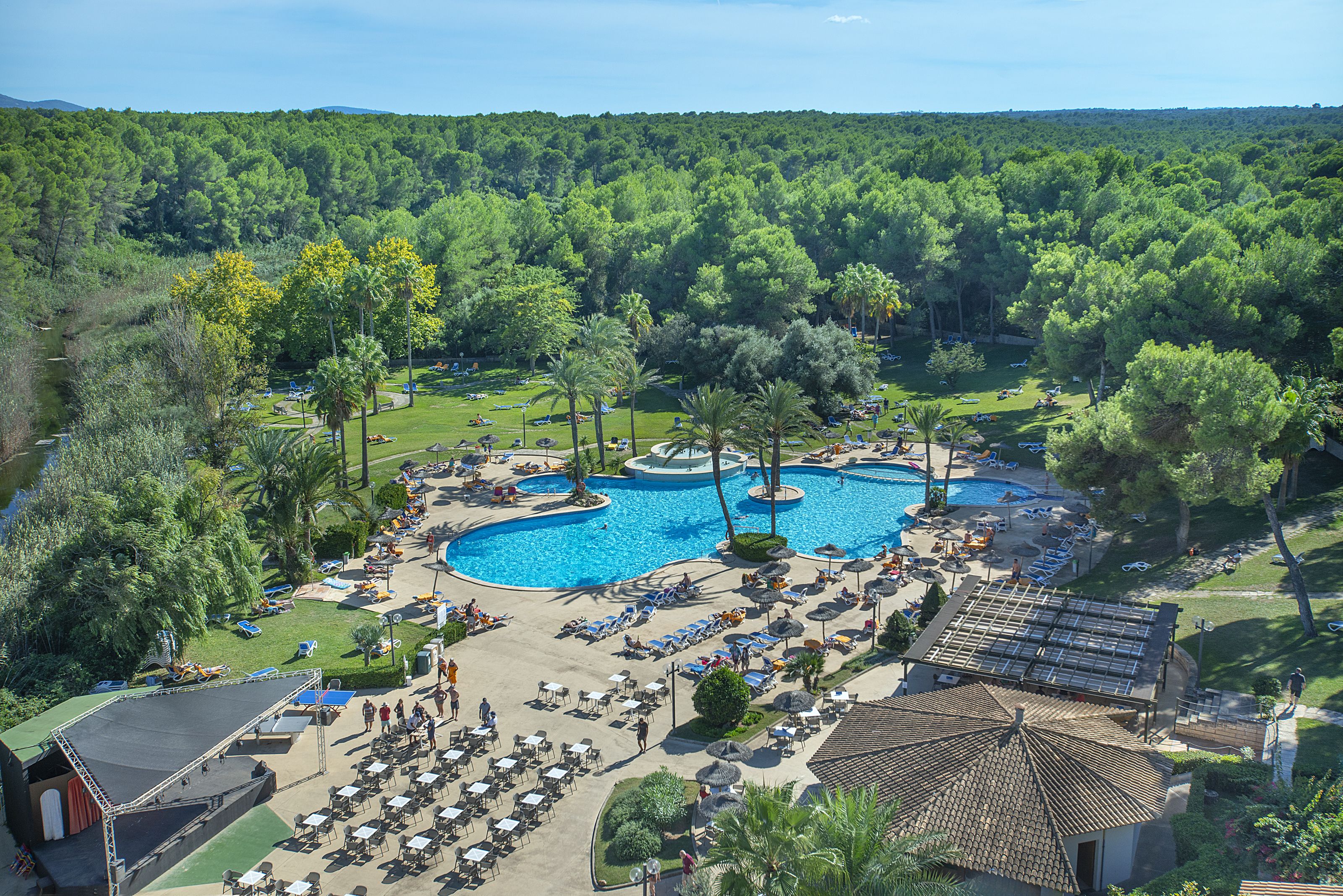 Piscina deschisă