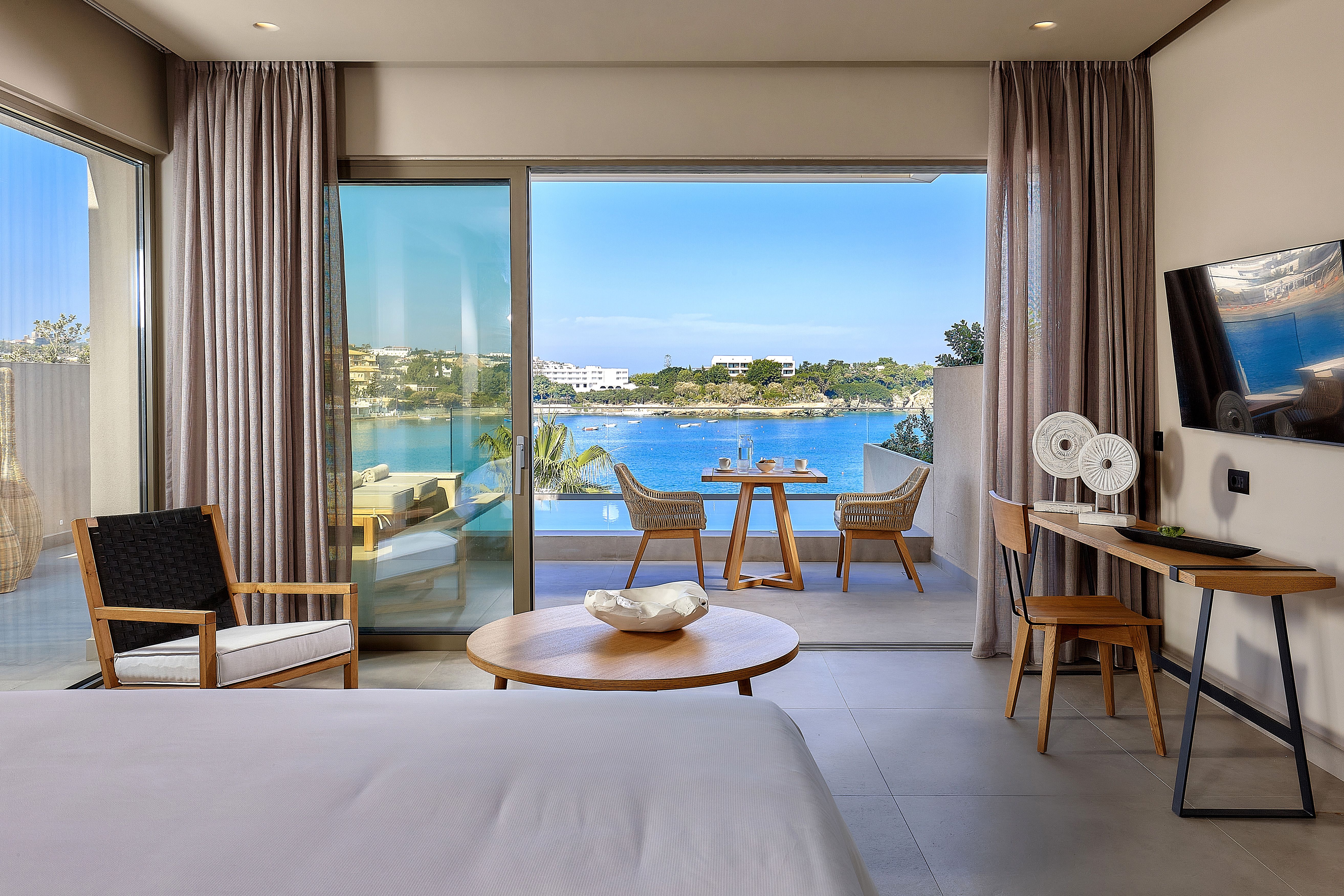 Amber Suite With Plunge Pool Sea View