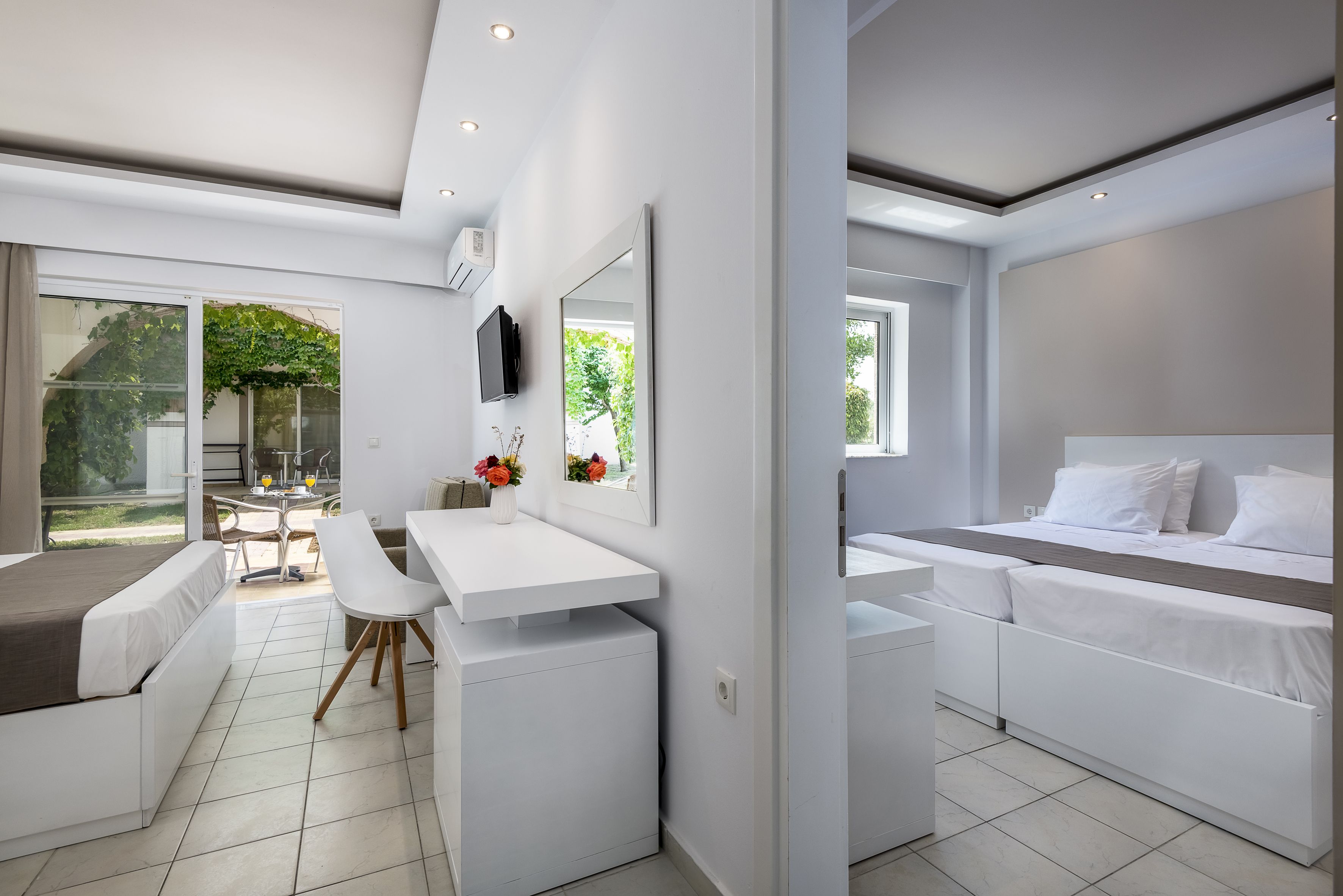 SUPERIOR FAMILY ROOM 2 BEDROOMS 