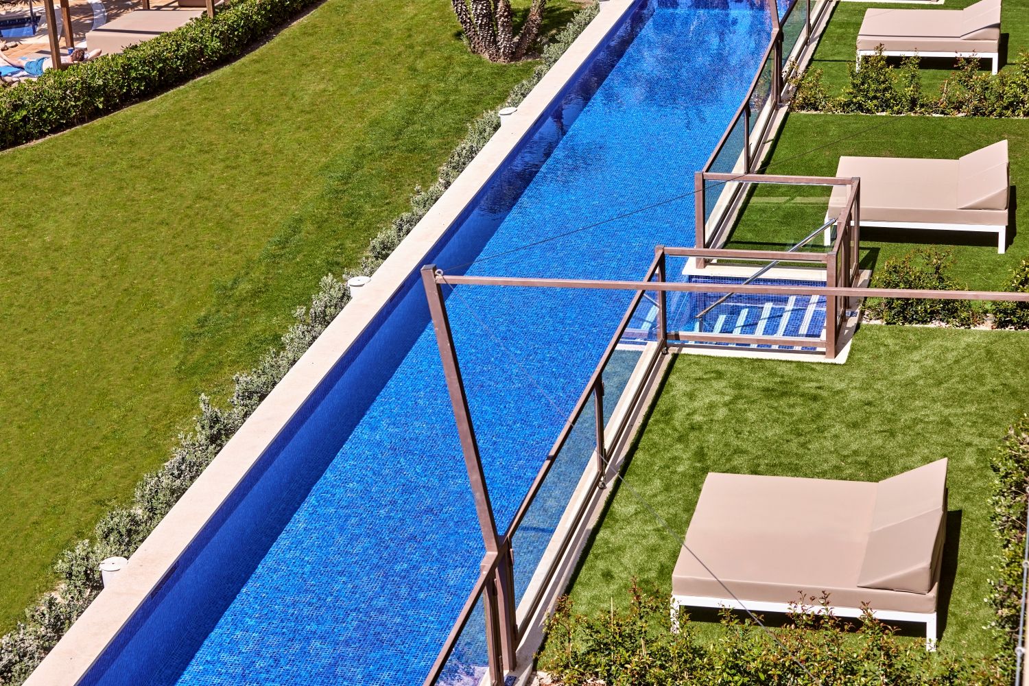 ONE BEDROOM SWIM UP SUITE
