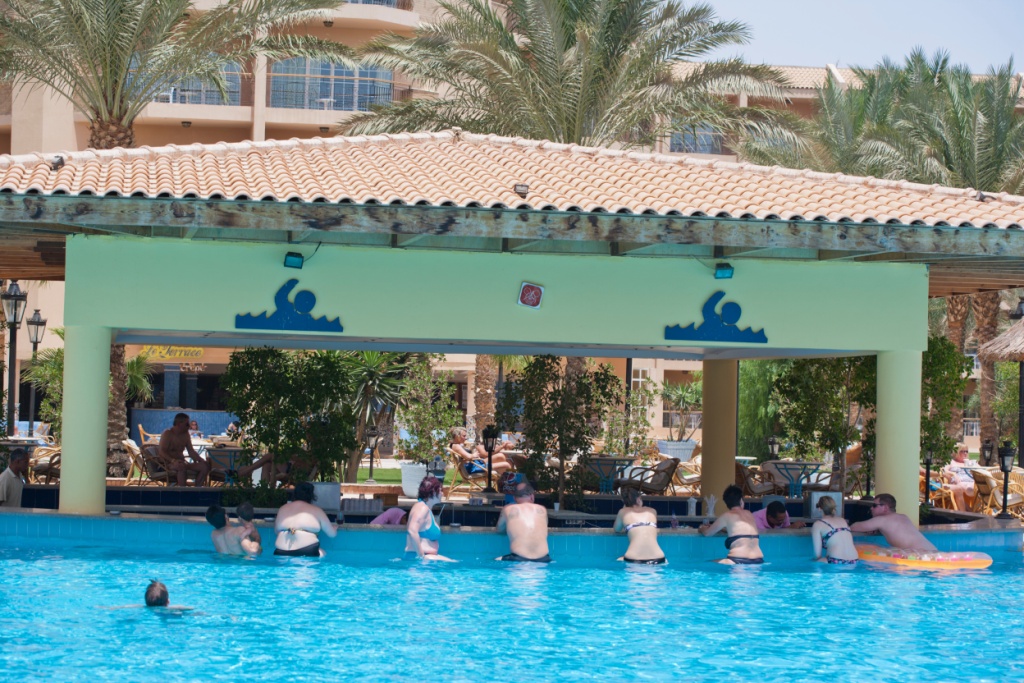 Pool Bar