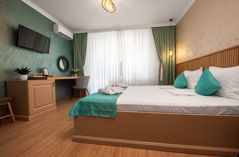 Queen Room cu vedere la gradina