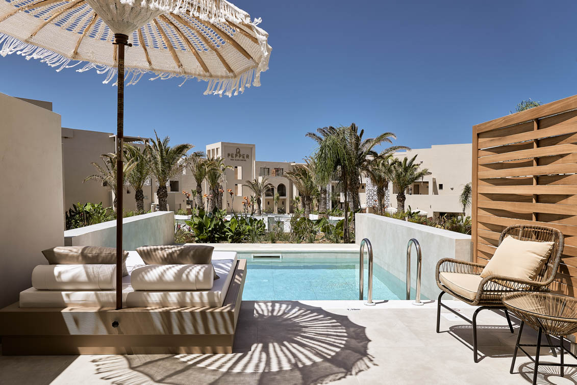SUPERIOR JUNIOR SUITE PRIVATE POOL