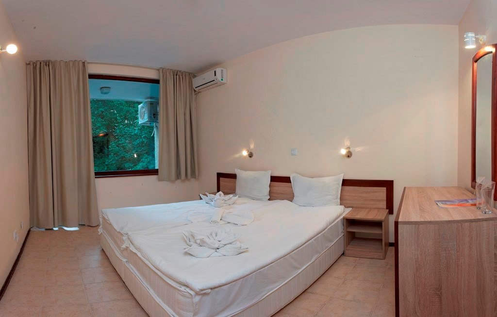 room standard double balcony 