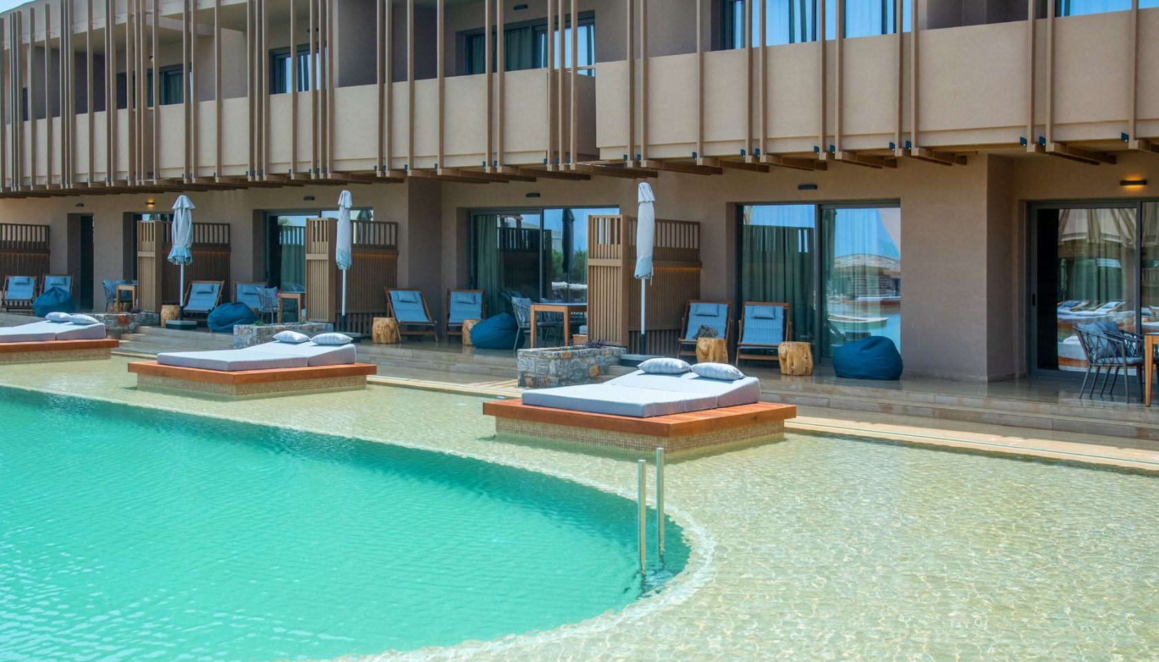 Classic Double Room Garden View with Pool Access