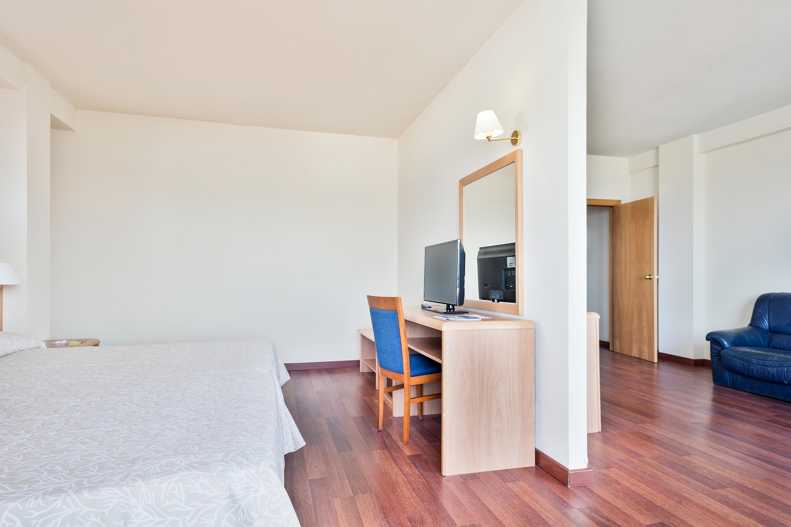 SUITE JUNIOR WITH TERRACE 