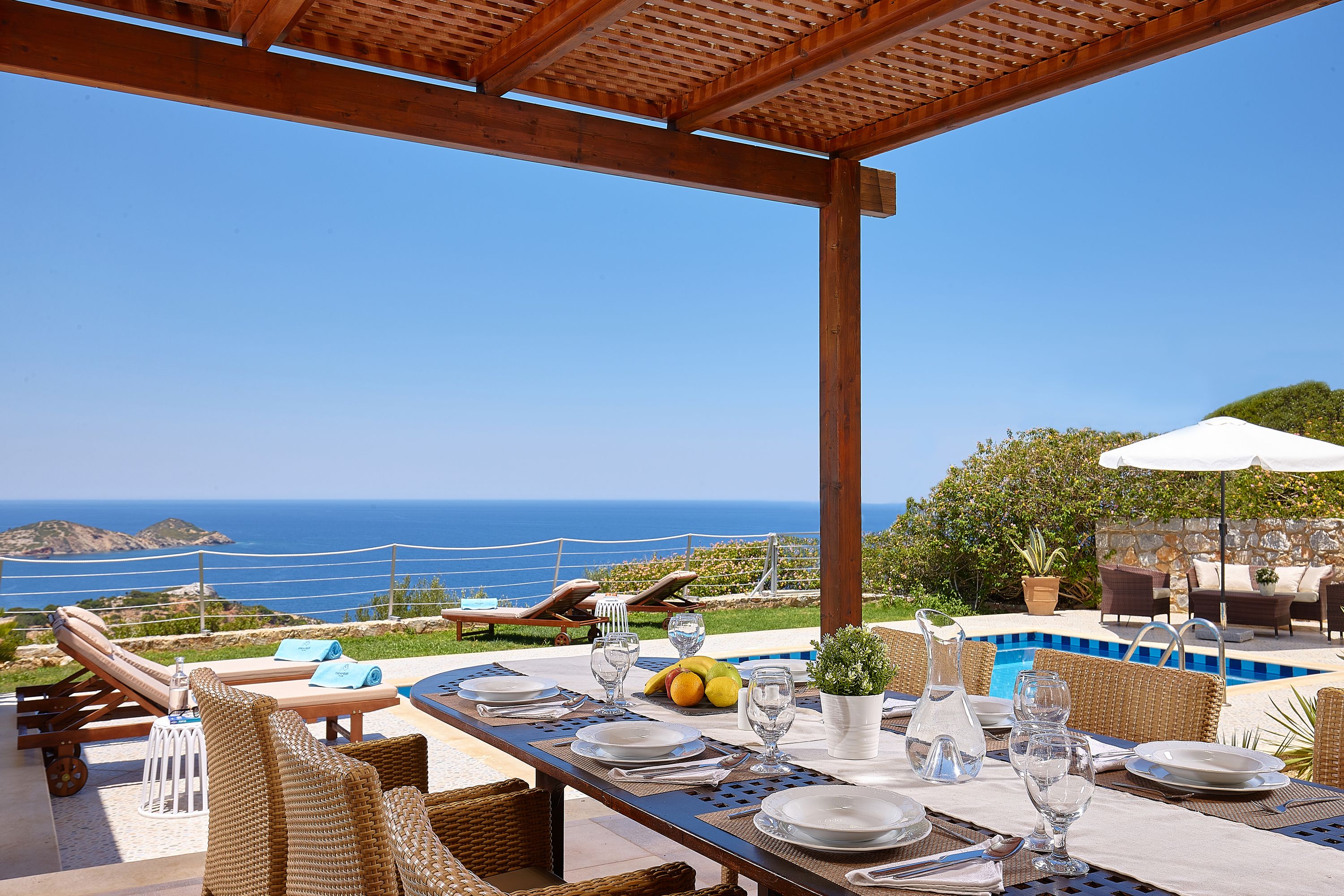 OKEANIDES LUXURY VILLAS
