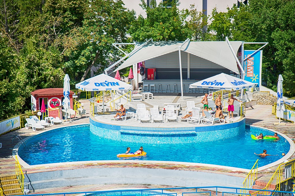 Piscina deschisă