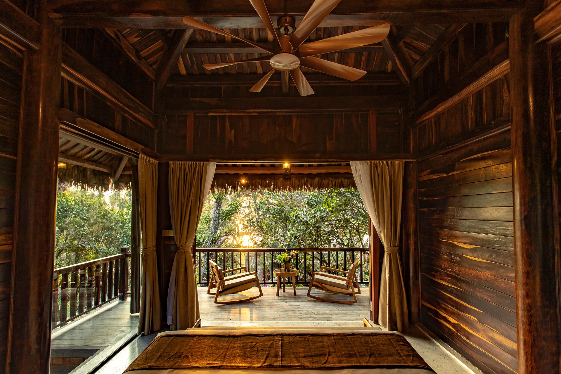 PREMIUM OCEAN BREEZE BUNGALOW 