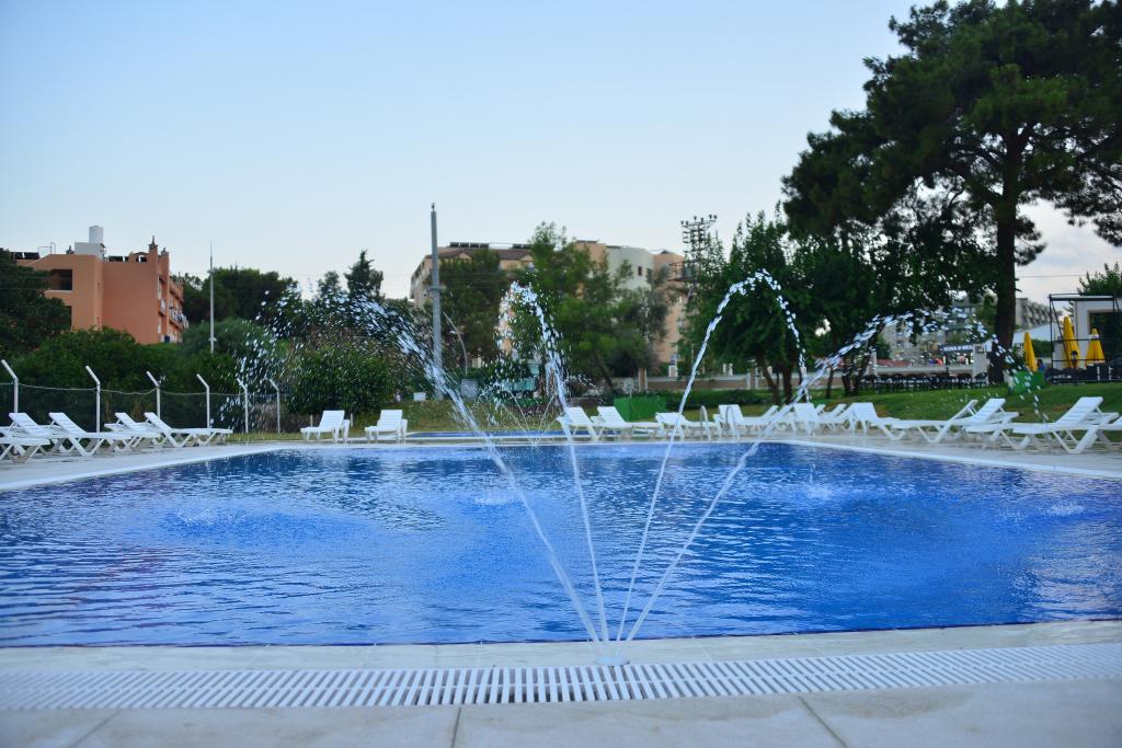 Piscina deschisă