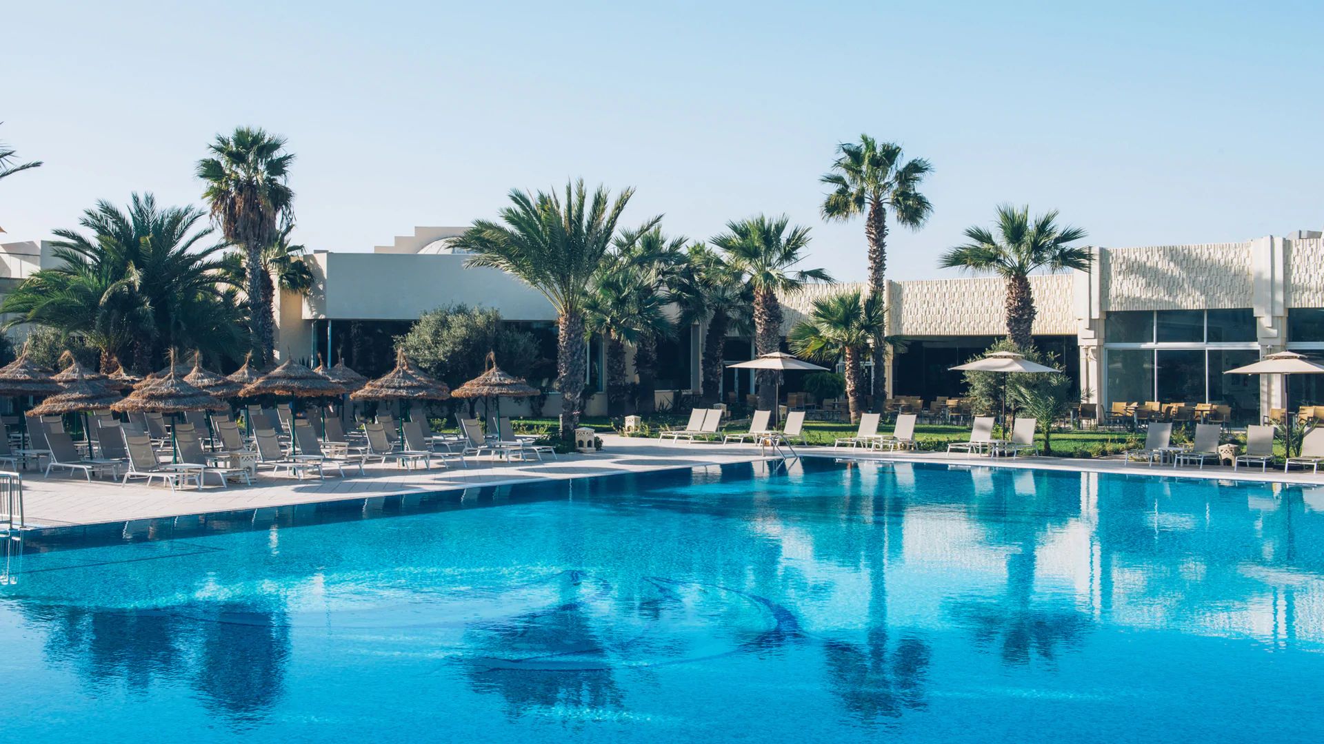 Piscina deschisă