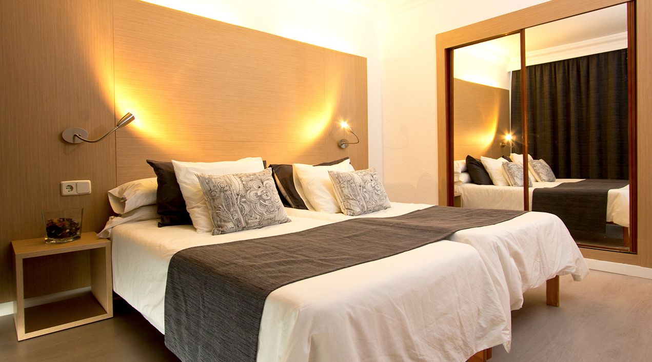 DOBLE STANDARD ROOM BALCONY OR TERRACE
