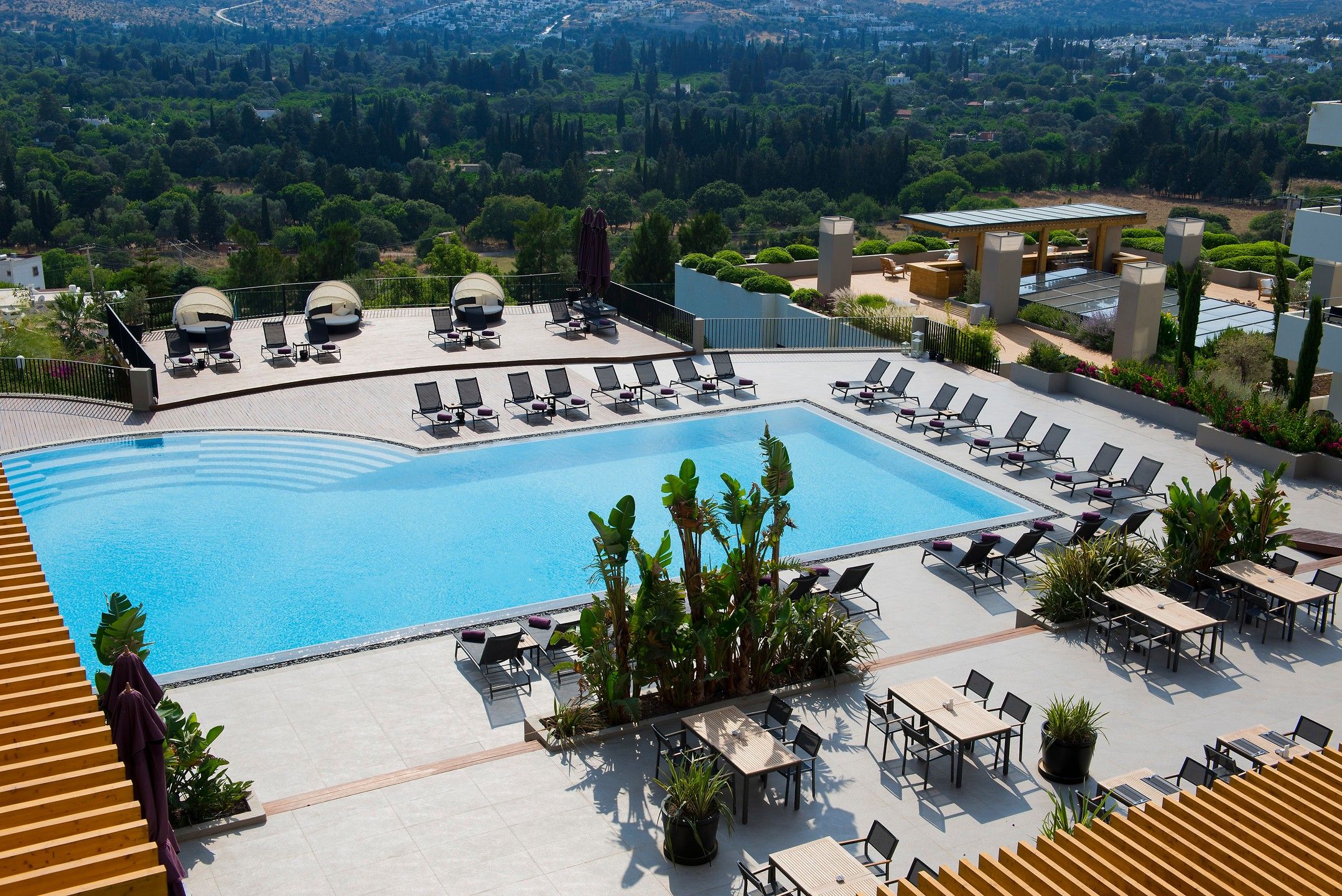 Piscina deschisă