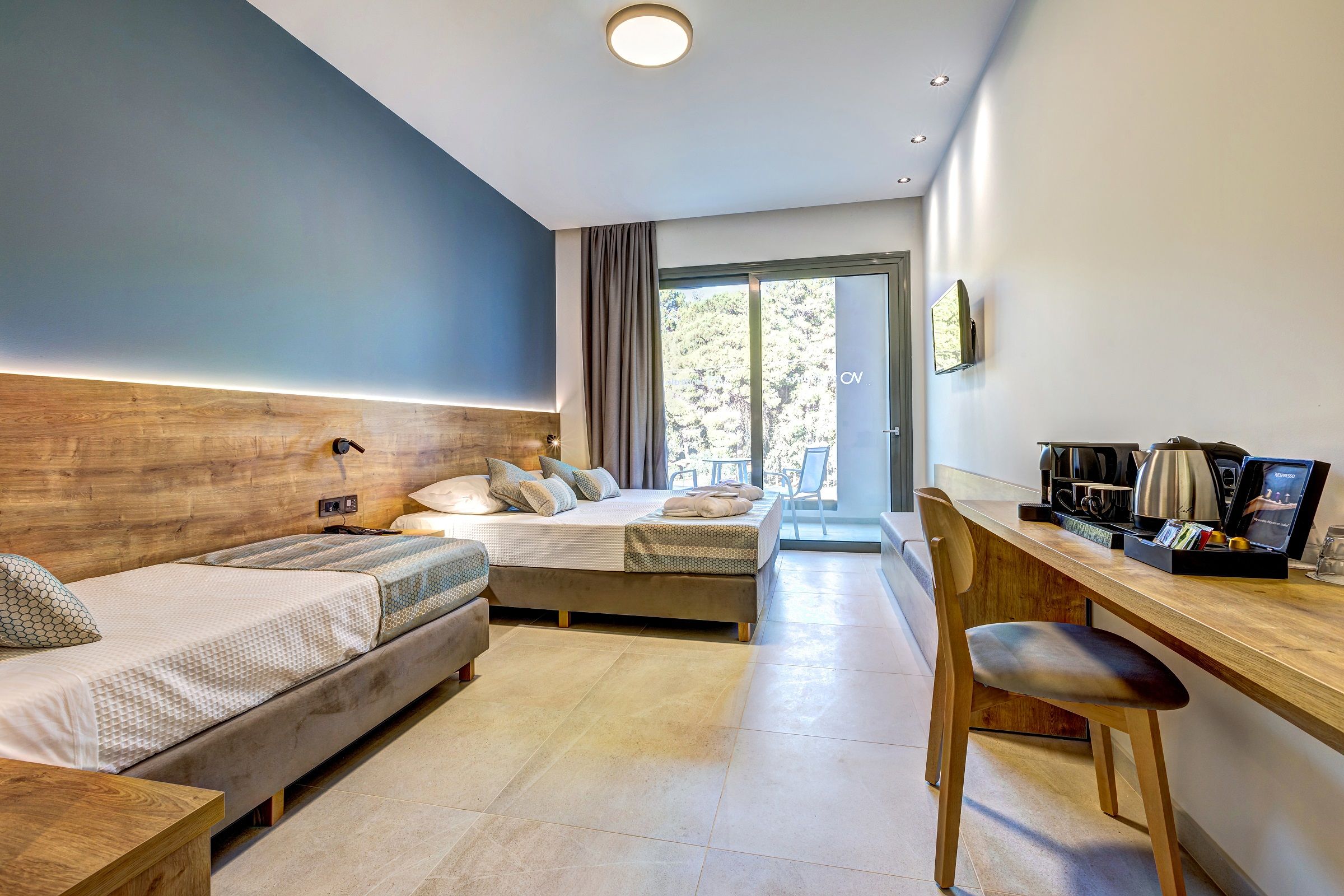 Room triple standard land view 