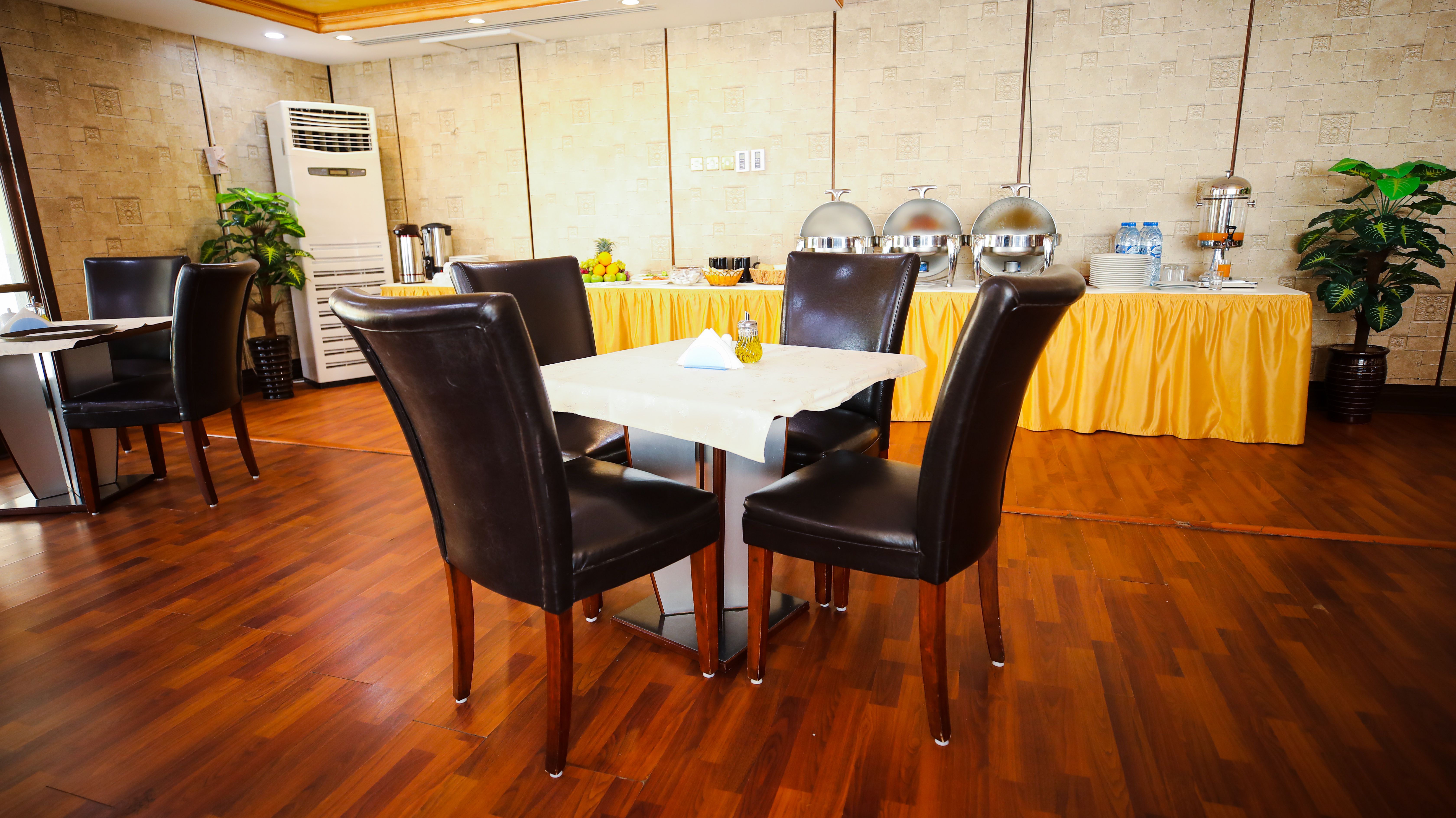GREEN HOUSE INTERNATIONAL BUFFET RESTAURENT 
