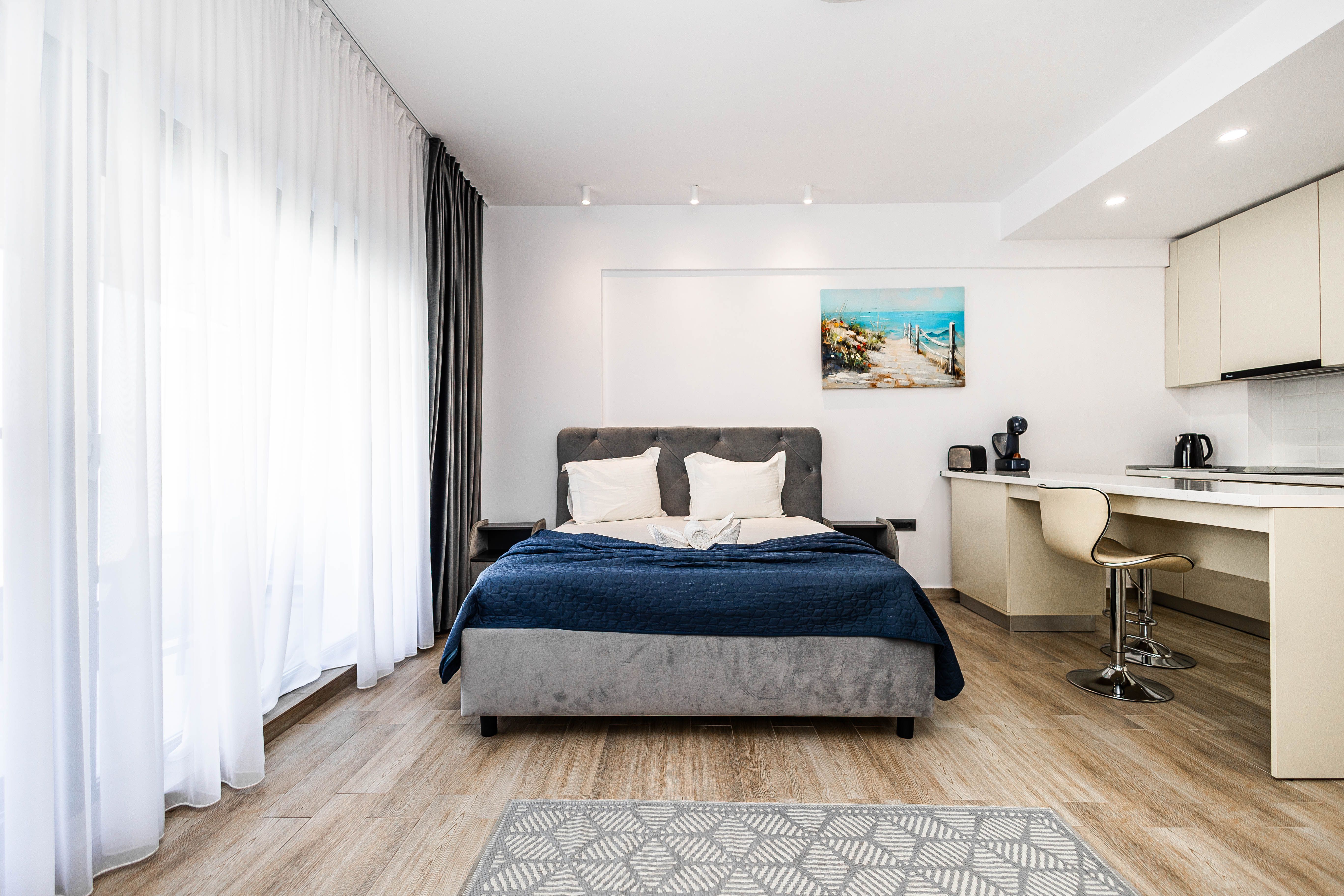 Studio Del Mar Beige