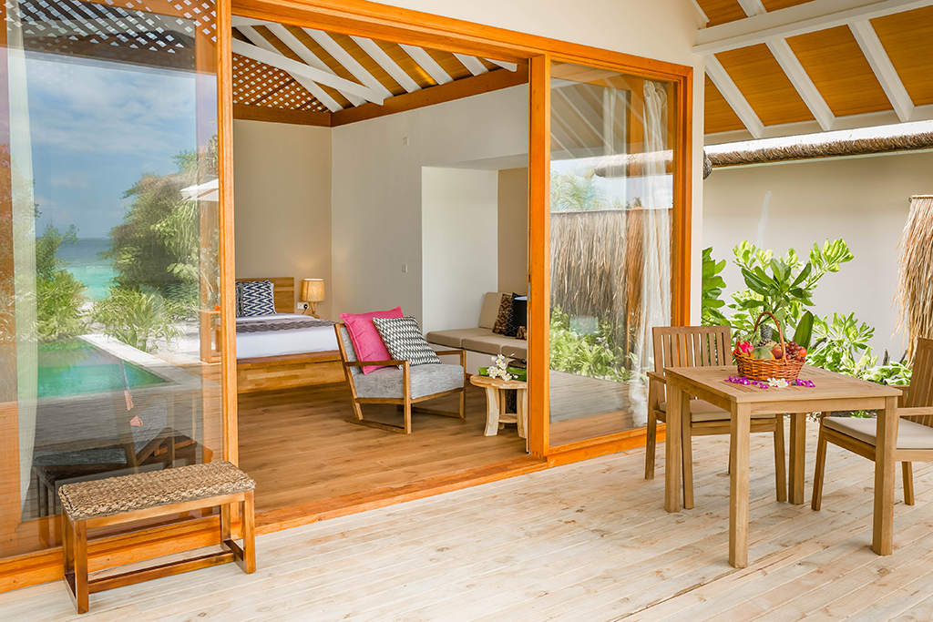BEACH VILLA WITH POOL