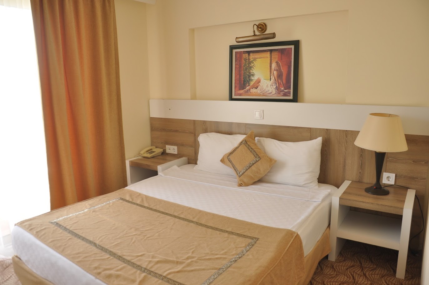 PALMET PARK ROOM
