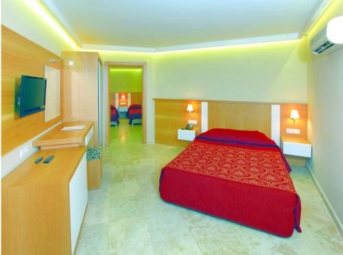 Hotel Rosso Verde camera.JPG