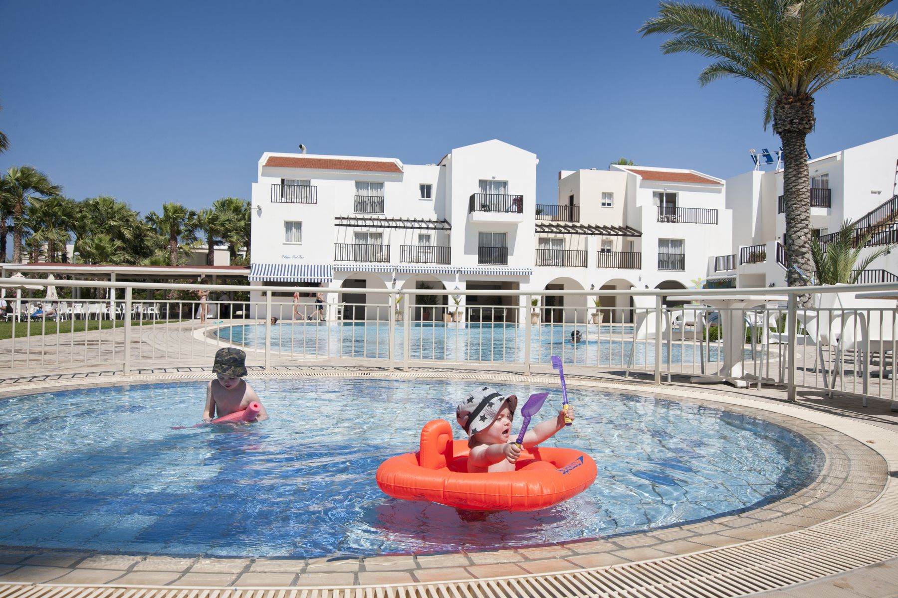 Piscina exterioara pentru copii