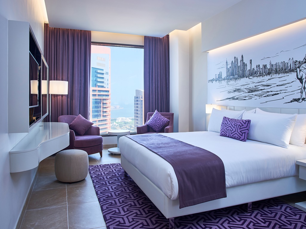 2 bedroom Suite Skyline View