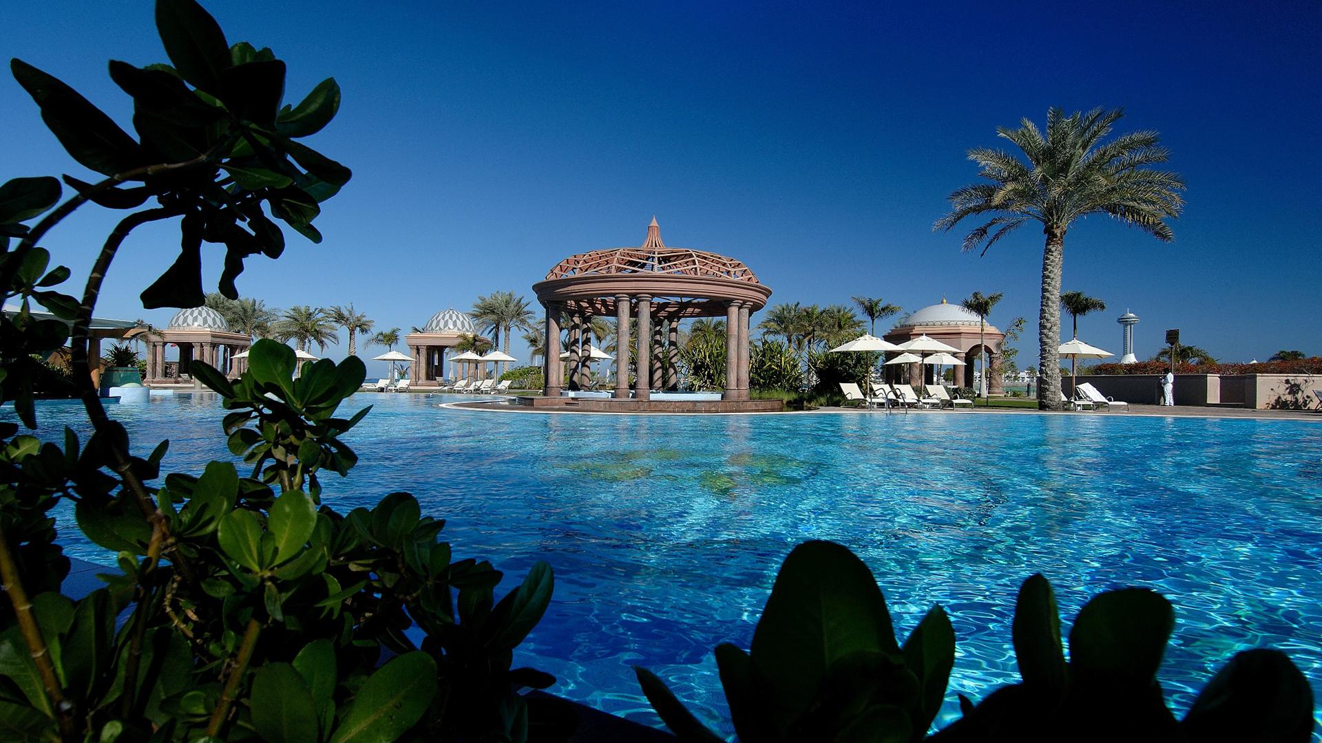 Piscina deschisă