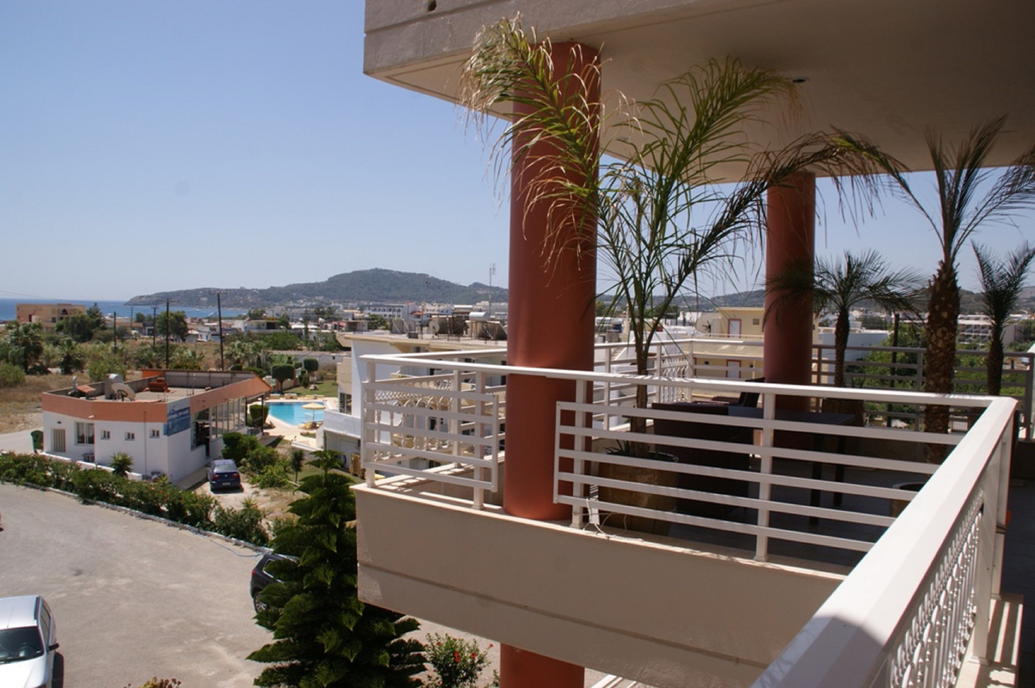 Studio Balcony or Terrace