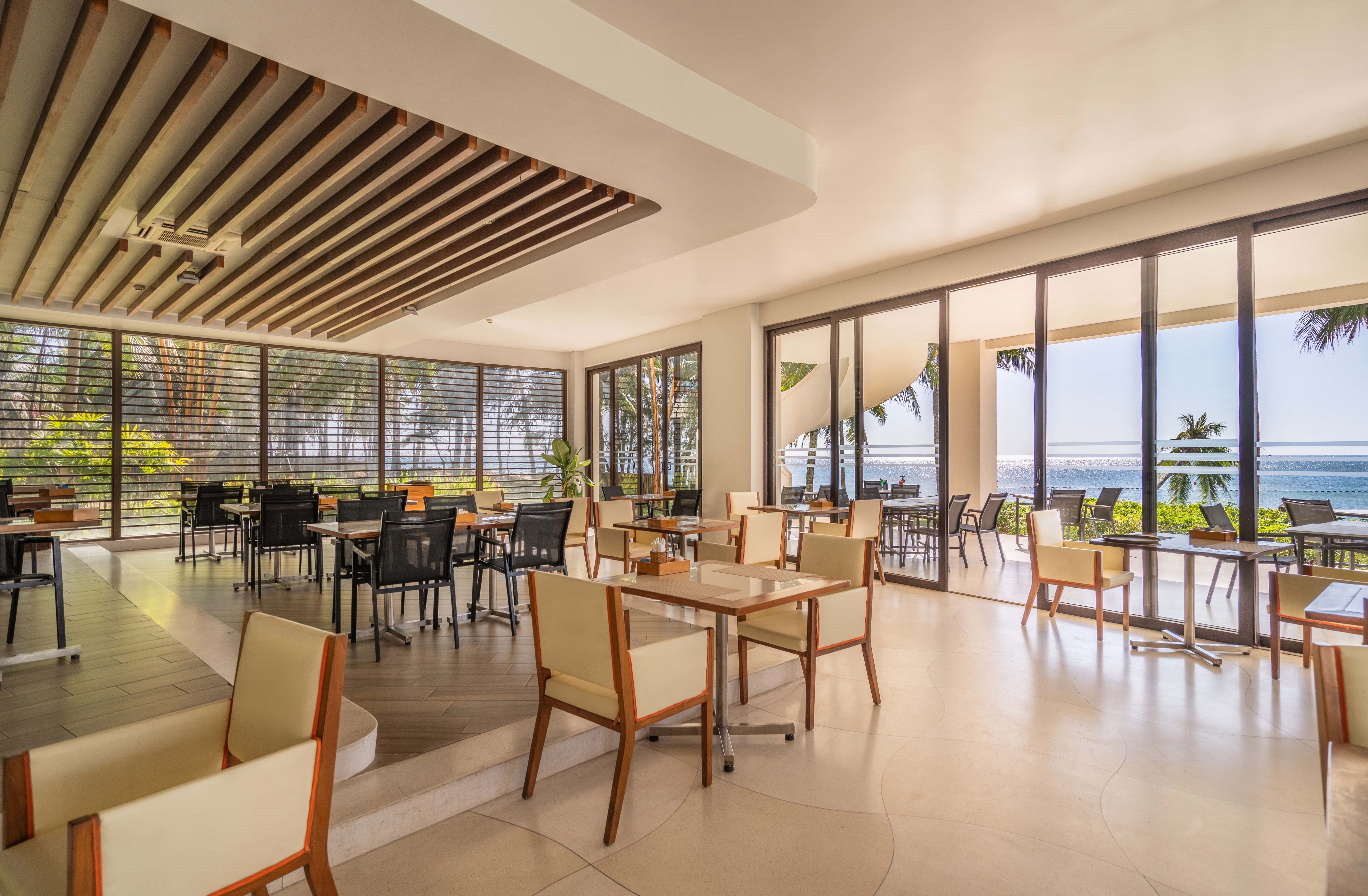 FLOW RESTAURANT